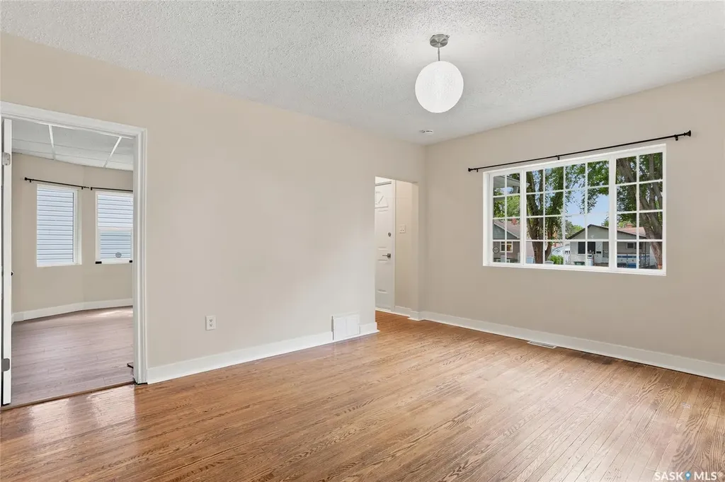 1016 K Avenue N Saskatoon SK S7L 2N6