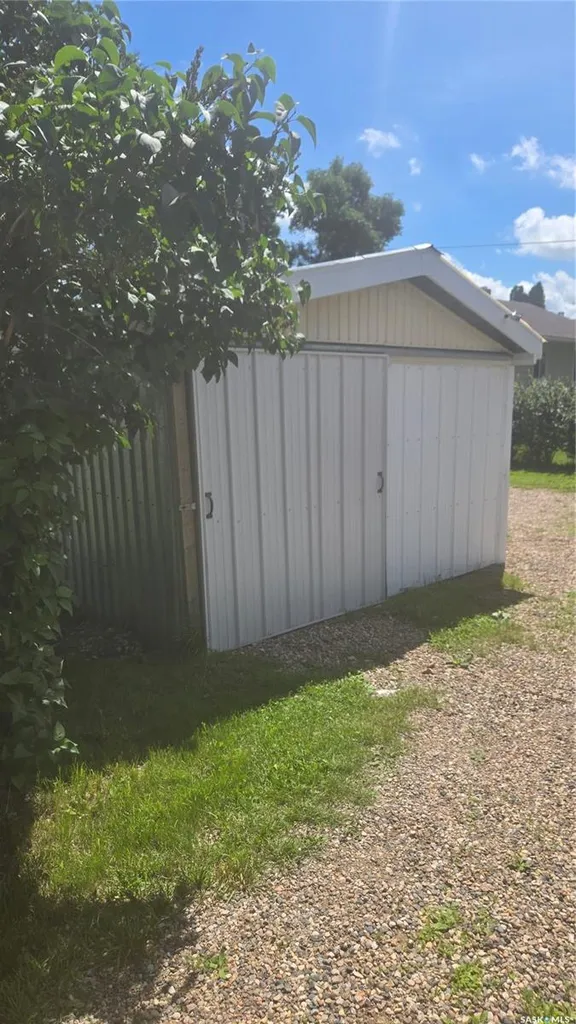 720 Beharrel Street Oxbow SK S0C 2B0