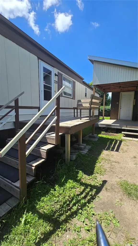 720 Beharrel Street Oxbow SK S0C 2B0