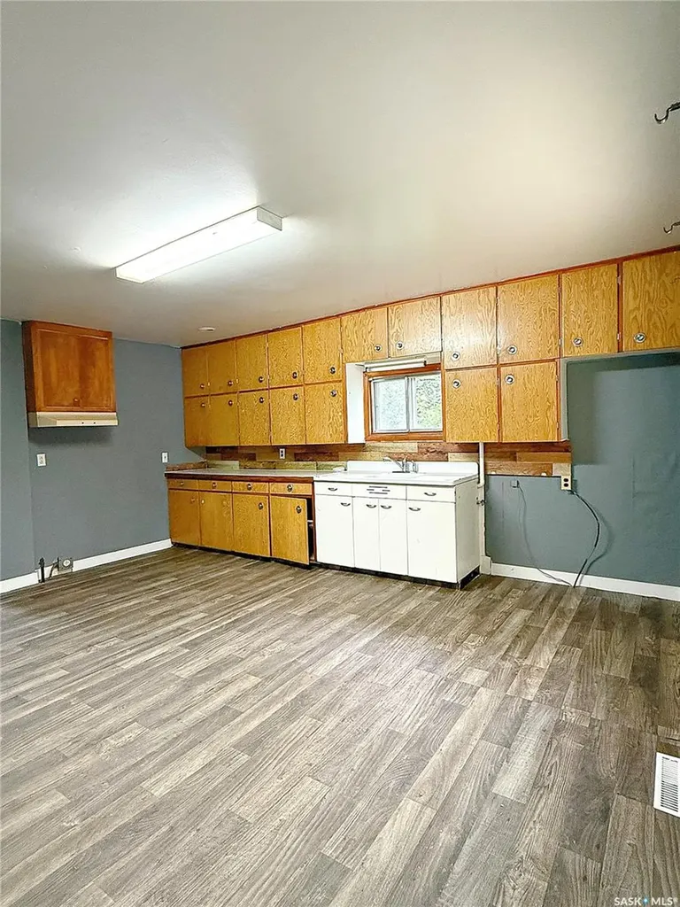 172 4th Street E Shaunavon SK S0N 2M0