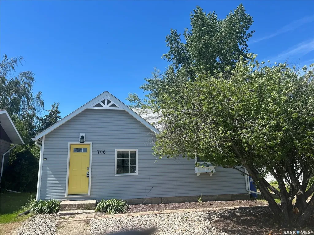 706 Norfolk Avenue Chamberlain SK S0G 0R0