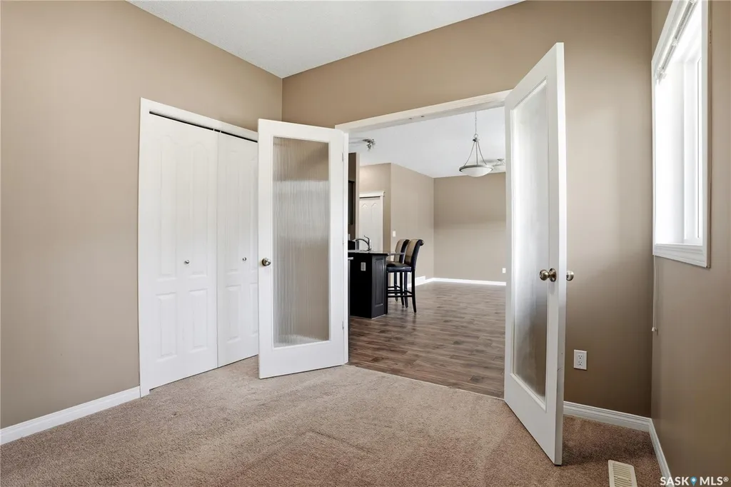 3814 Dewdney Avenue E Regina SK S4Z 0A6
