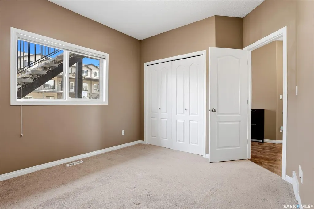3814 Dewdney Avenue E Regina SK S4Z 0A6