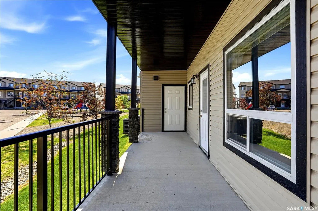 3814 Dewdney Avenue E Regina SK S4Z 0A6