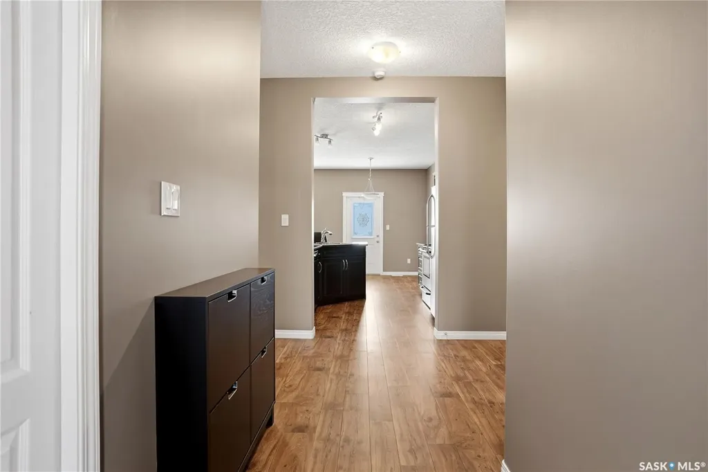 3814 Dewdney Avenue E Regina SK S4Z 0A6
