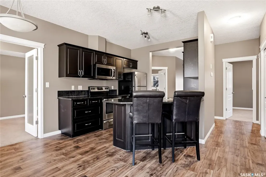 3814 Dewdney Avenue E Regina SK S4Z 0A6