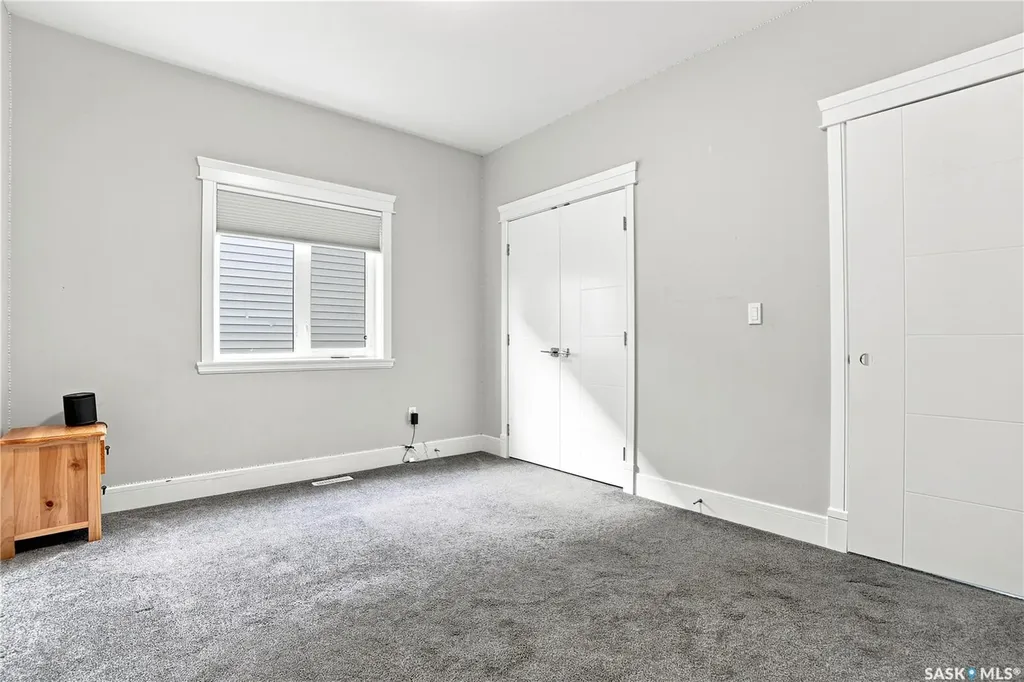 670 Fast Crescent Saskatoon SK S7W 0X1