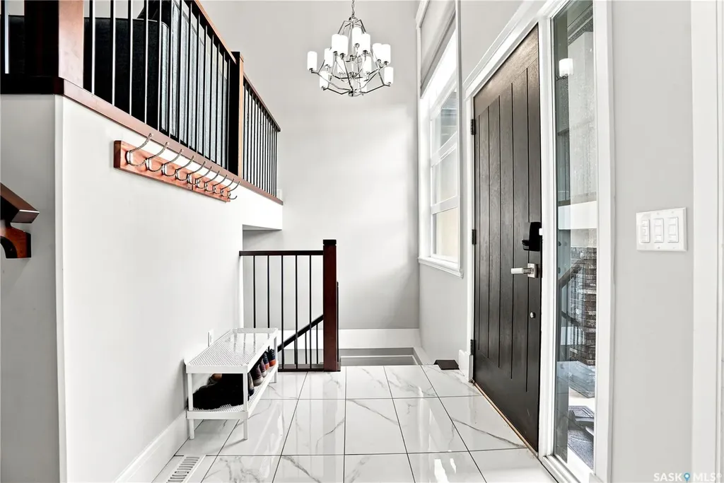 670 Fast Crescent Saskatoon SK S7W 0X1