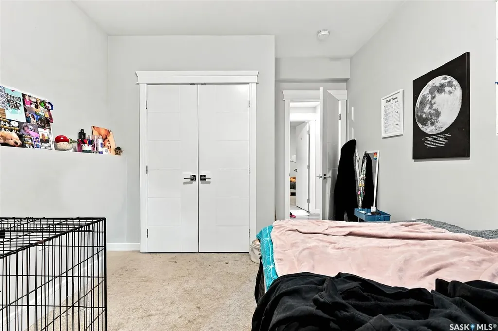 670 Fast Crescent Saskatoon SK S7W 0X1