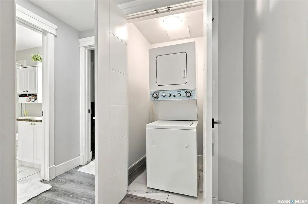 670 Fast Crescent Saskatoon SK S7W 0X1