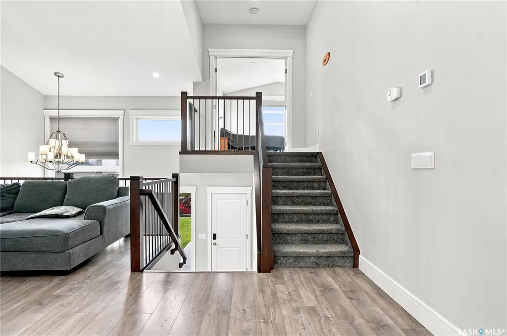 670 Fast Crescent Saskatoon SK S7W 0X1