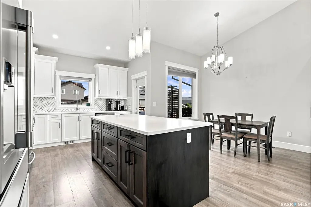 670 Fast Crescent Saskatoon SK S7W 0X1