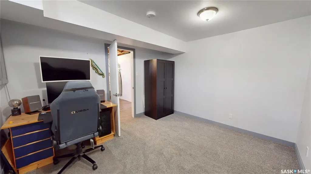 1801 Wilson Crescent Saskatoon SK S7J 2N8
