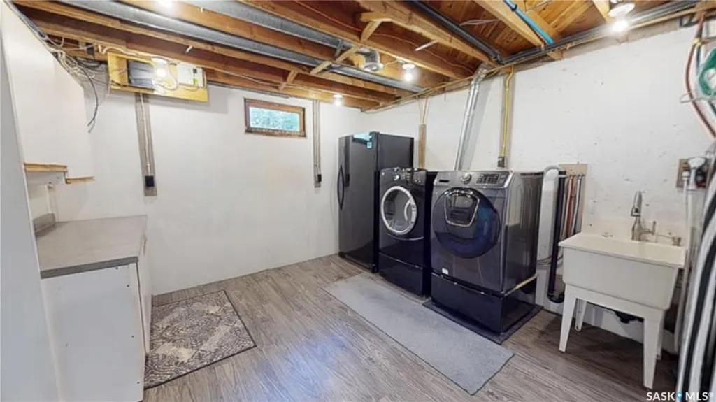 1801 Wilson Crescent Saskatoon SK S7J 2N8