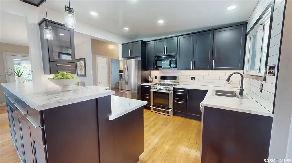1801 Wilson Crescent Saskatoon SK S7J 2N8