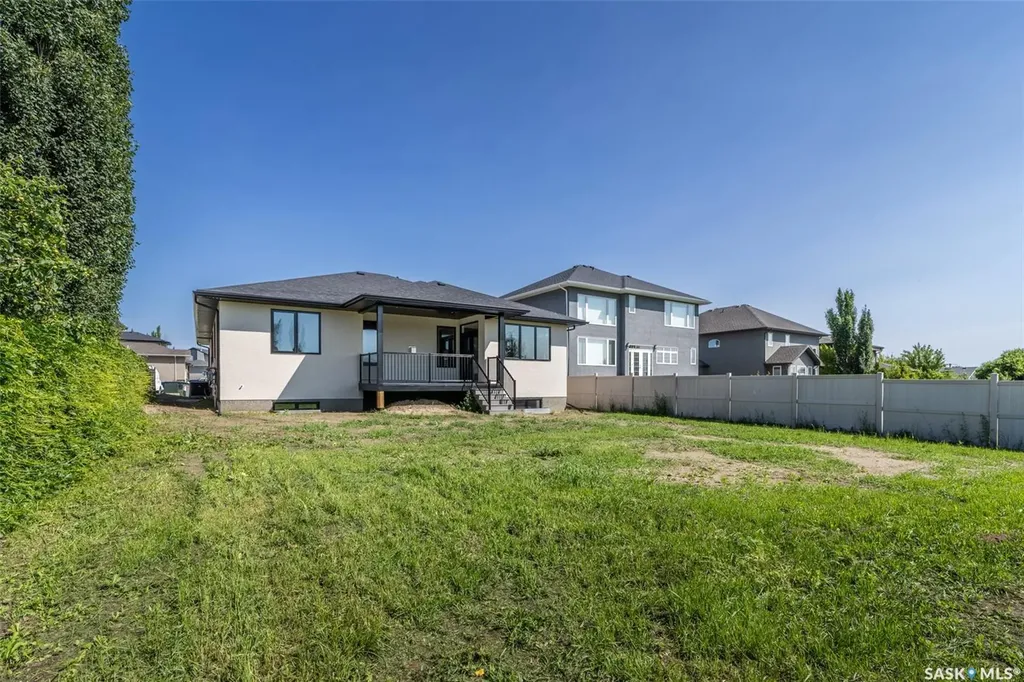 74 Emerald Ridge E White City SK S4L 0A8