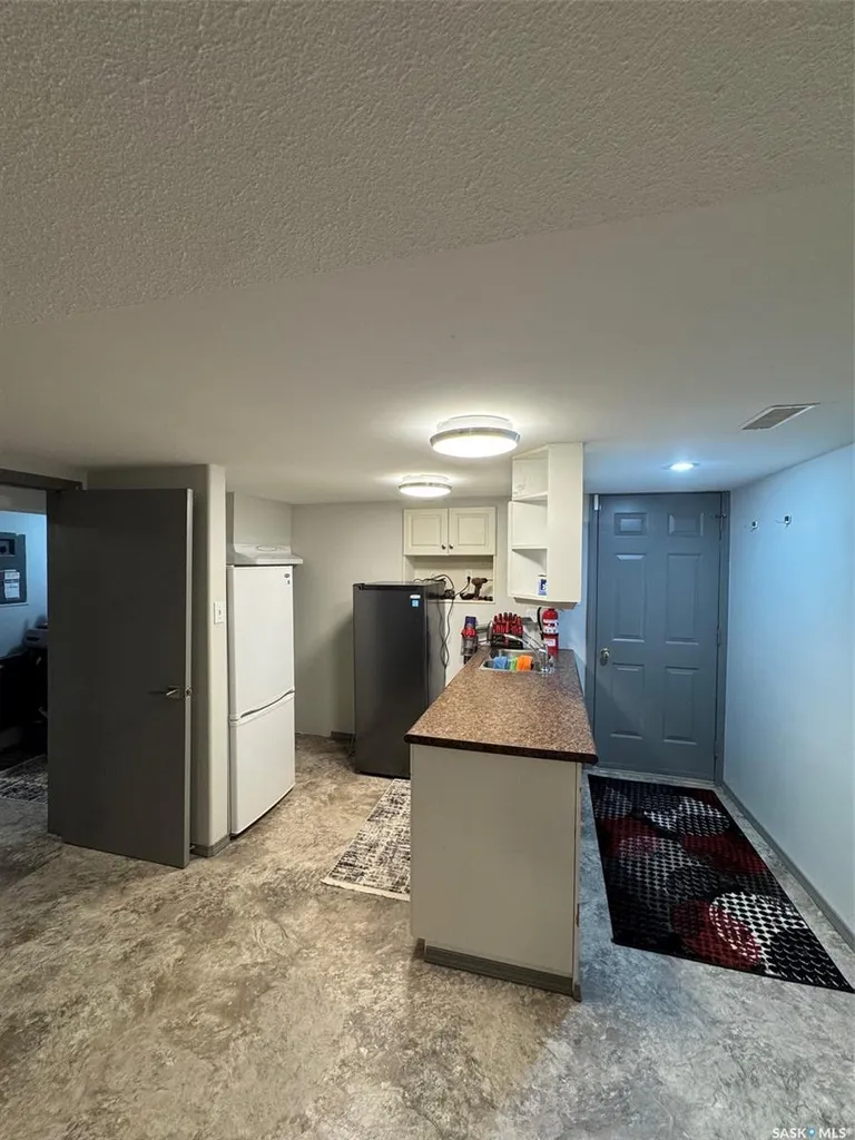 1492 98th Street North Battleford SK S9A 0M4