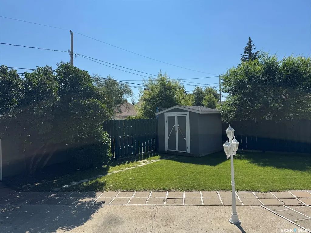 1492 98th Street North Battleford SK S9A 0M4