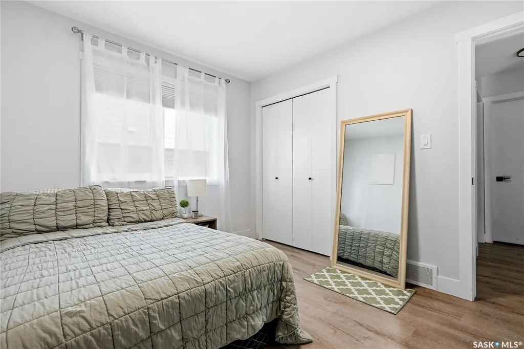 172 Thakur Street Saskatoon SK S7W 1C4