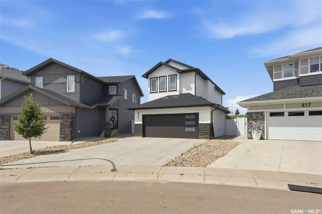 421 Germain Manor Saskatoon SK S7V 0V1