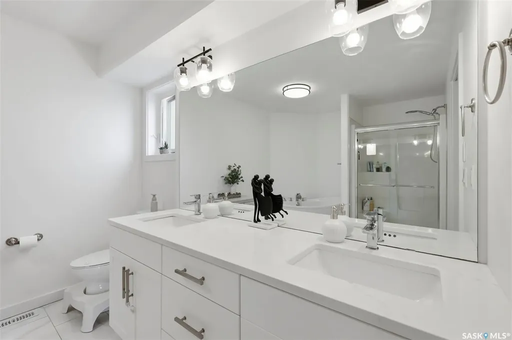 421 Germain Manor Saskatoon SK S7V 0V1