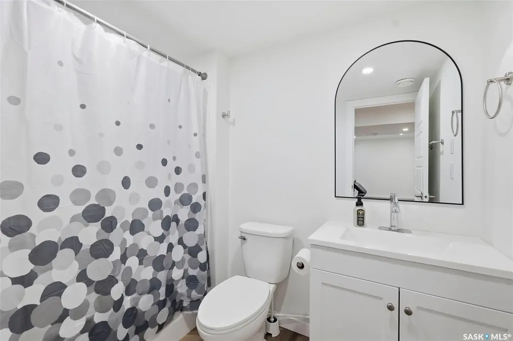 421 Germain Manor Saskatoon SK S7V 0V1