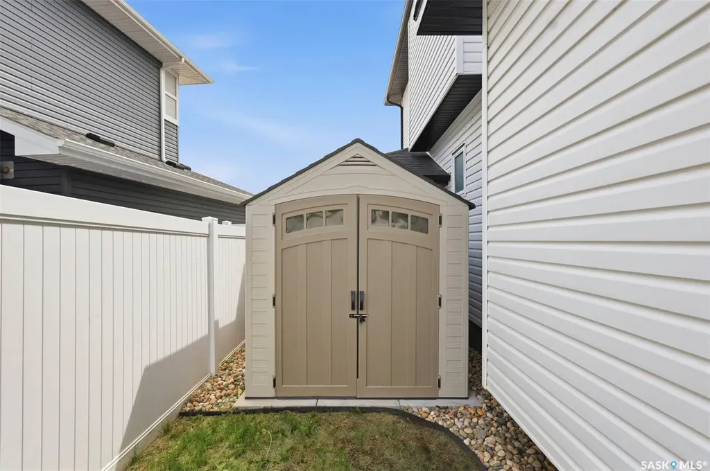 421 Germain Manor Saskatoon SK S7V 0V1