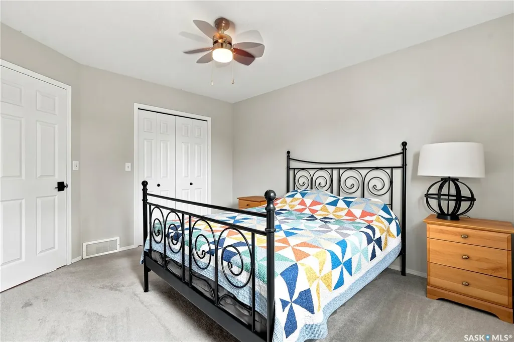 605 Perehudoff Crescent Saskatoon SK S7N 4N7