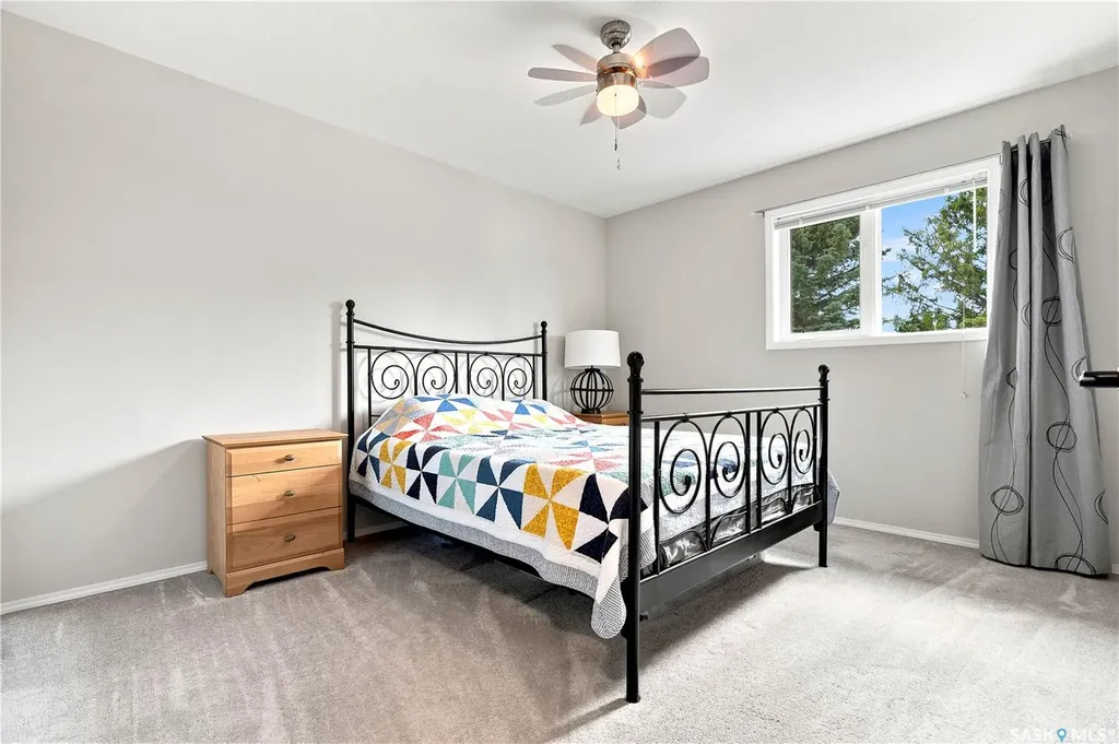 605 Perehudoff Crescent Saskatoon SK S7N 4N7