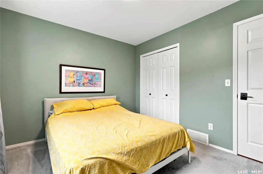605 Perehudoff Crescent Saskatoon SK S7N 4N7