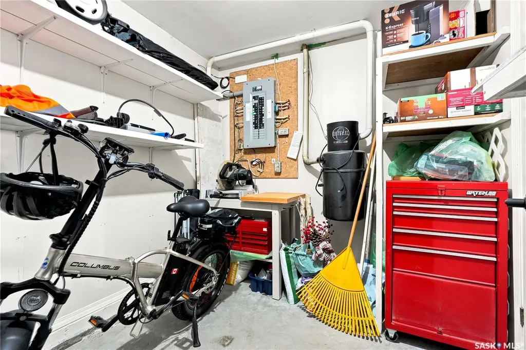 605 Perehudoff Crescent Saskatoon SK S7N 4N7