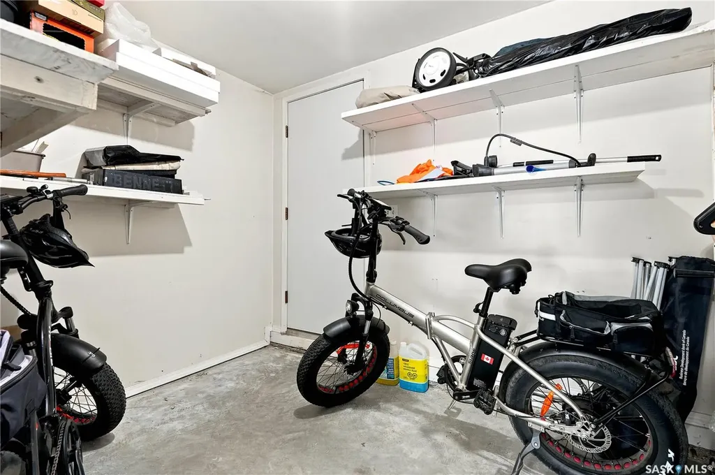 605 Perehudoff Crescent Saskatoon SK S7N 4N7