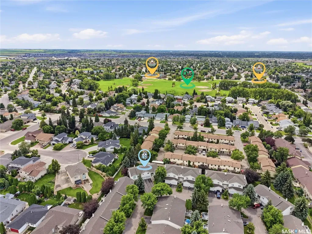 605 Perehudoff Crescent Saskatoon SK S7N 4N7