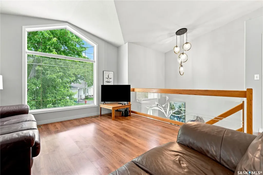 605 Perehudoff Crescent Saskatoon SK S7N 4N7