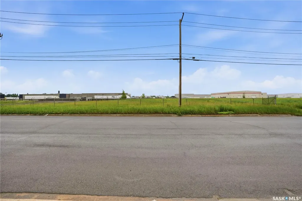 625 10th Avenue E Regina SK S4N 6G7