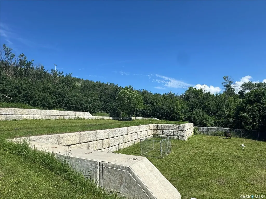 607 Barnett Drive Fort San SK S0G 1S0