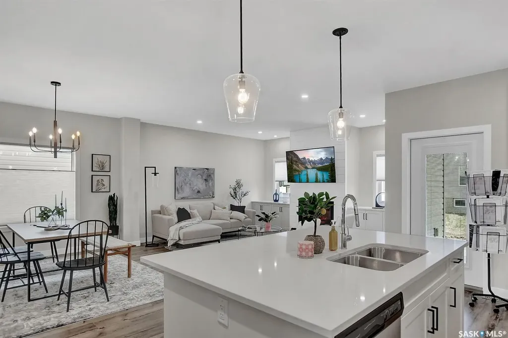 273 Lakeside Boulevard Martensville SK S0K 2T1