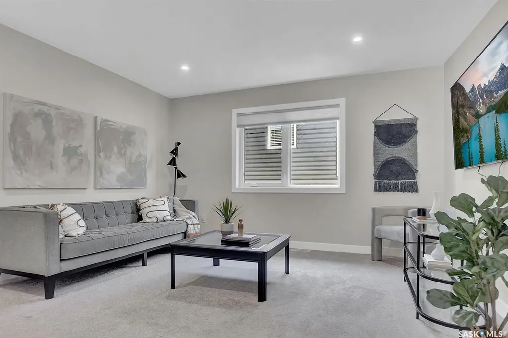 273 Lakeside Boulevard Martensville SK S0K 2T1
