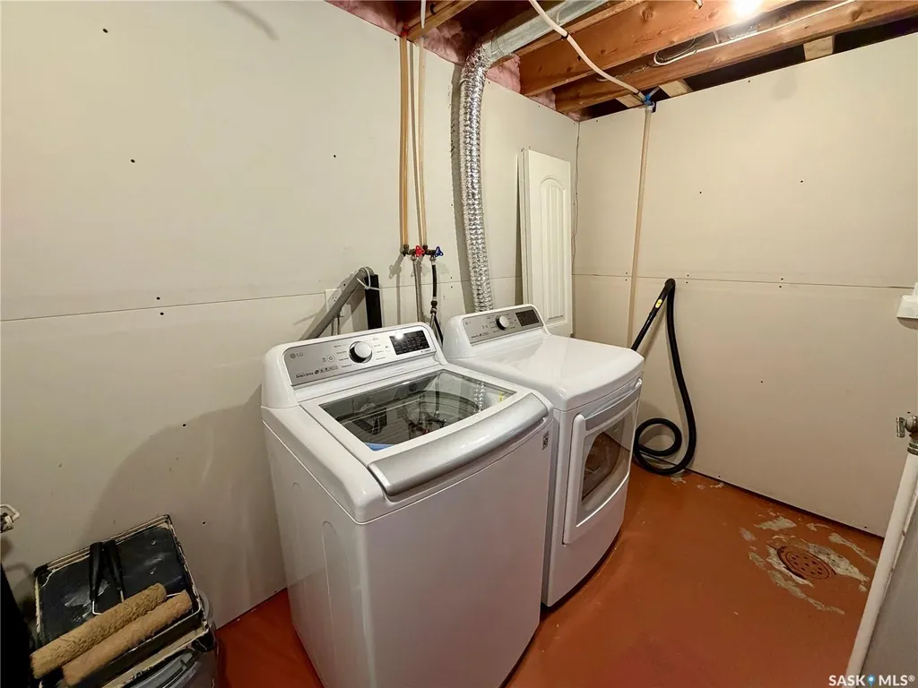 1110 Hastings Street Moose Jaw SK S6H 5R9