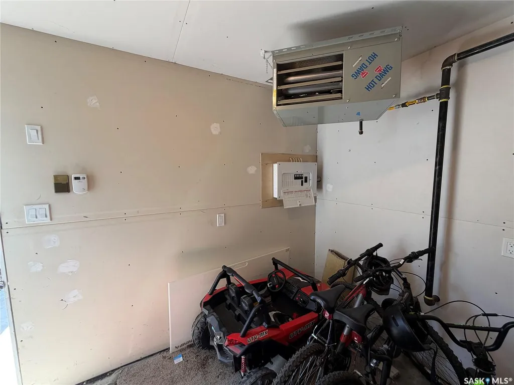 1110 Hastings Street Moose Jaw SK S6H 5R9