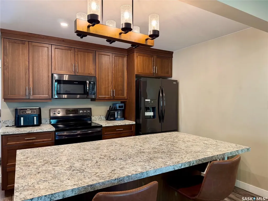 1110 Hastings Street Moose Jaw SK S6H 5R9