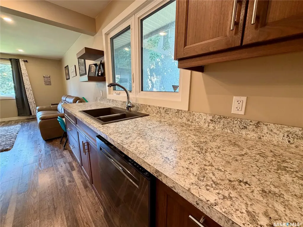 1110 Hastings Street Moose Jaw SK S6H 5R9