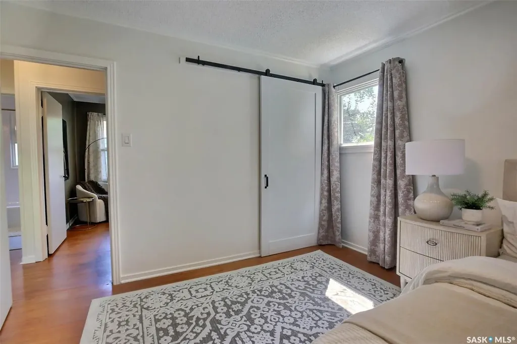 2802 Mctavish Street Regina SK S4S 2C4