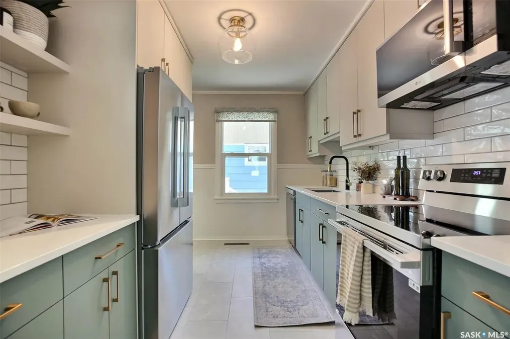 2802 Mctavish Street Regina SK S4S 2C4