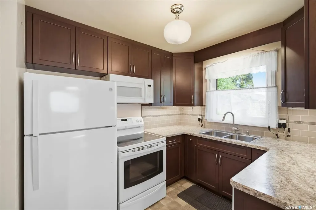 530 Wathaman Crescent Saskatoon SK S7K 4P9