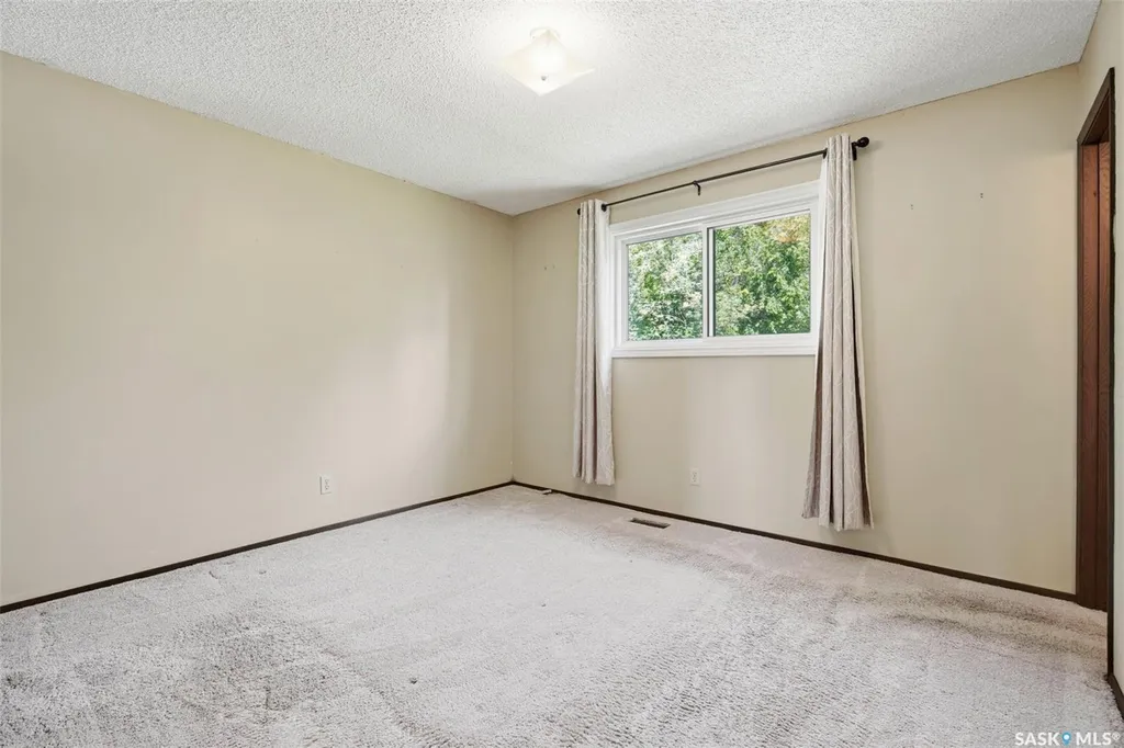 530 Wathaman Crescent Saskatoon SK S7K 4P9