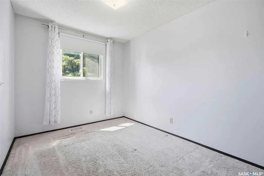 530 Wathaman Crescent Saskatoon SK S7K 4P9