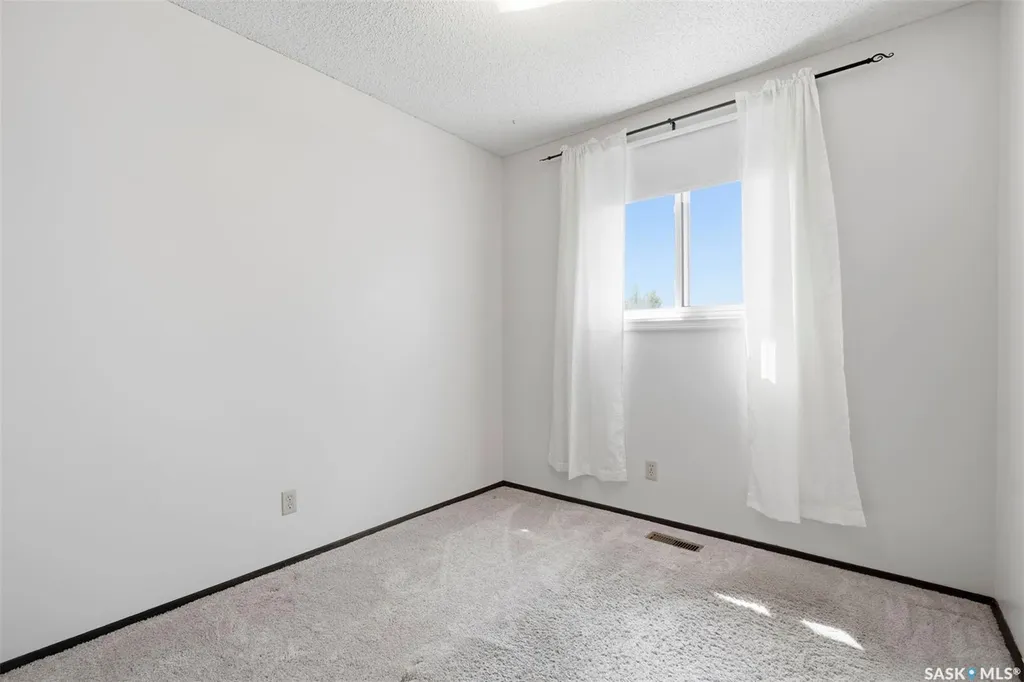 530 Wathaman Crescent Saskatoon SK S7K 4P9