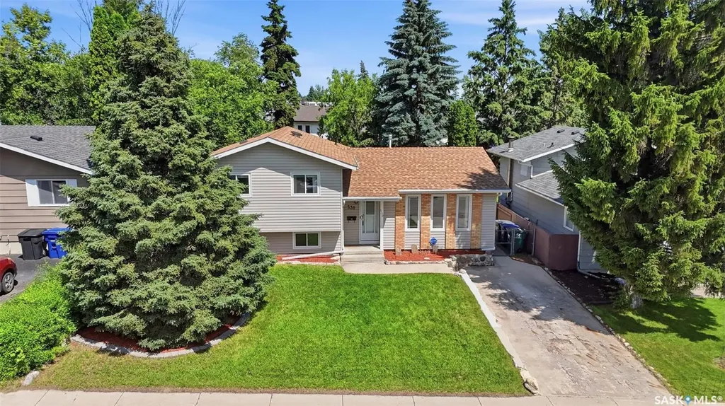 530 Wathaman Crescent Saskatoon SK S7K 4P9