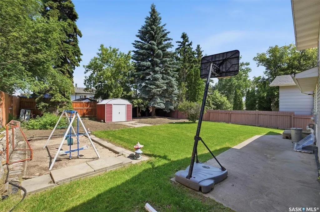 530 Wathaman Crescent Saskatoon SK S7K 4P9